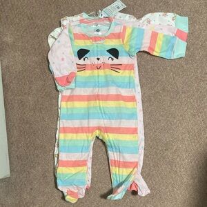 6-9 month Gerber sleepers